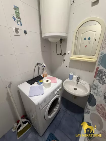 BULEVAR CARA LAZARA | 4zida.rs