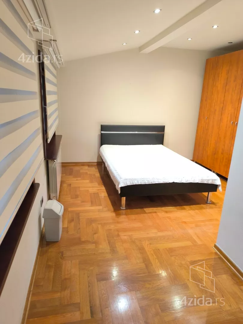 4-etažna kuća | 4zida