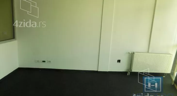 Poslovna zgrada | 4zida