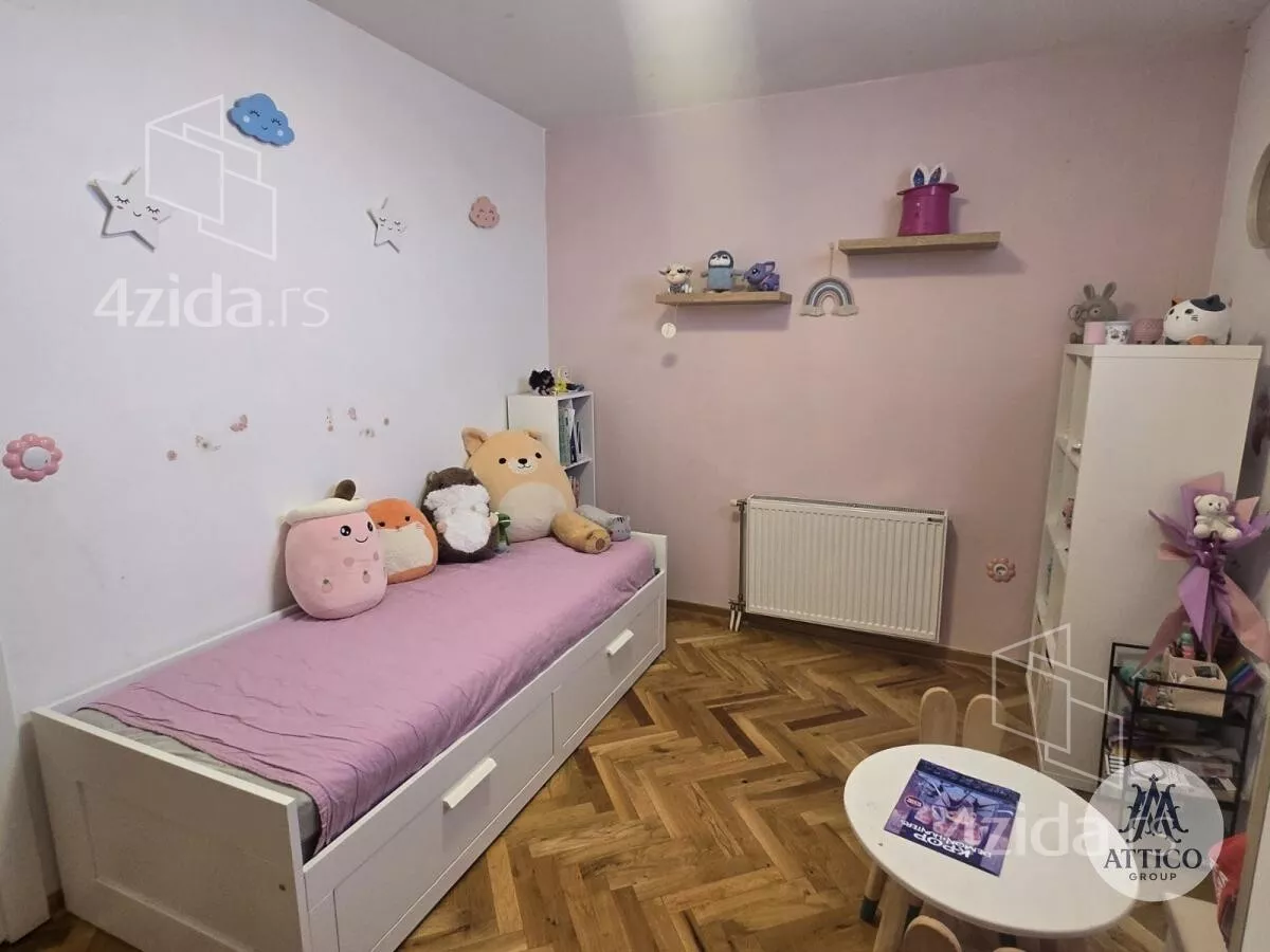 Troiposoban stan | 4zida