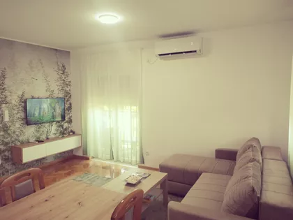 Radnička 21A | 4zida.rs