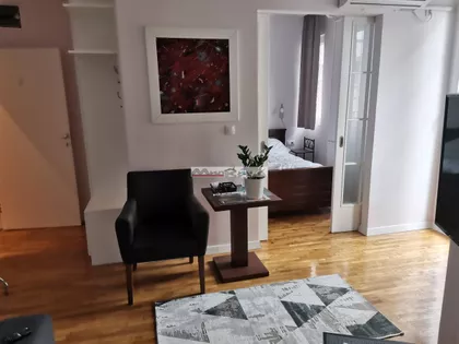 Botanička Bašta | 4zida.rs