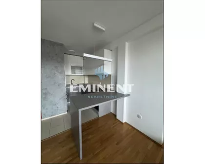 Milana Rakića | 4zida.rs