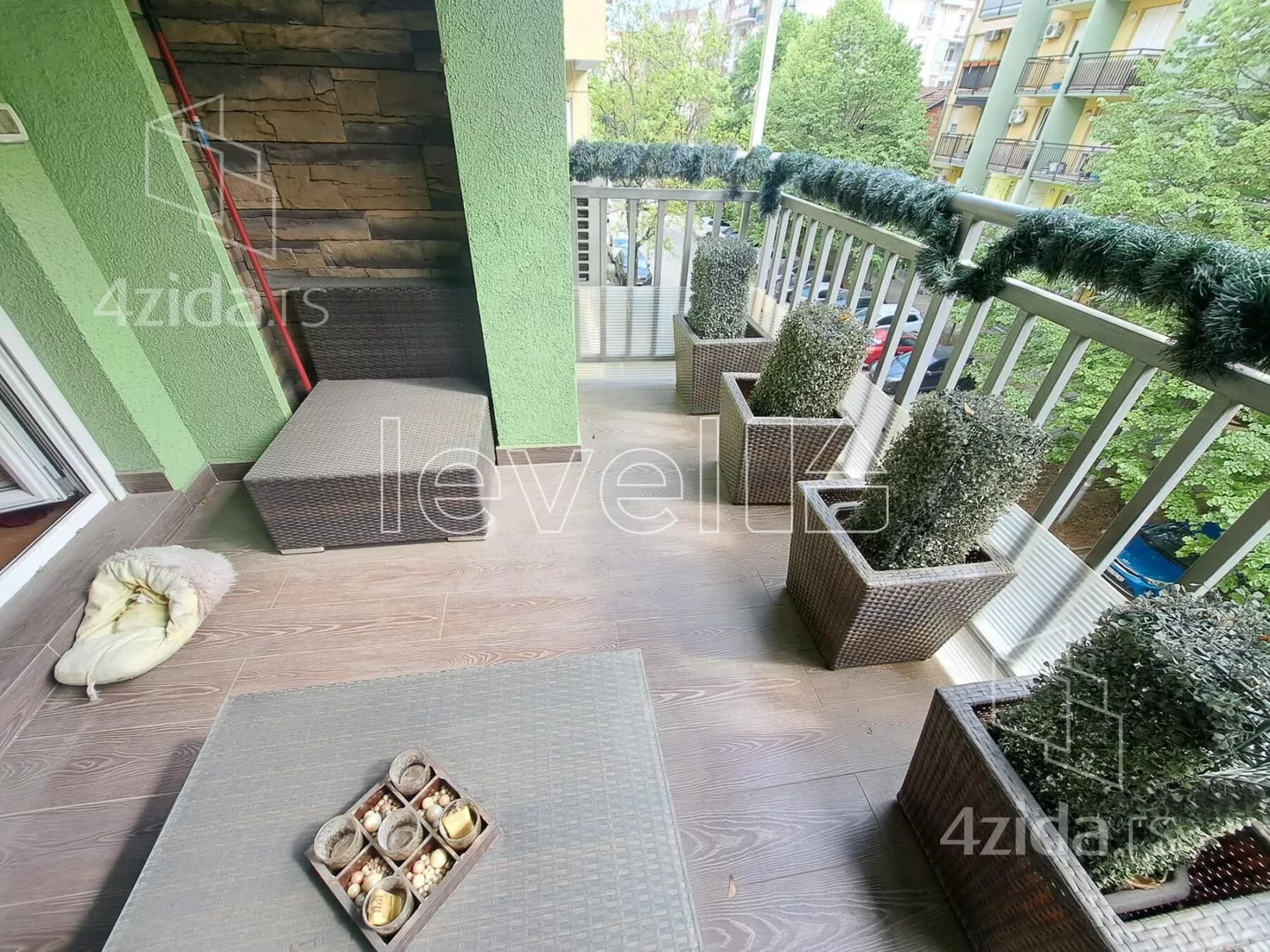 Petosoban stan | 4zida