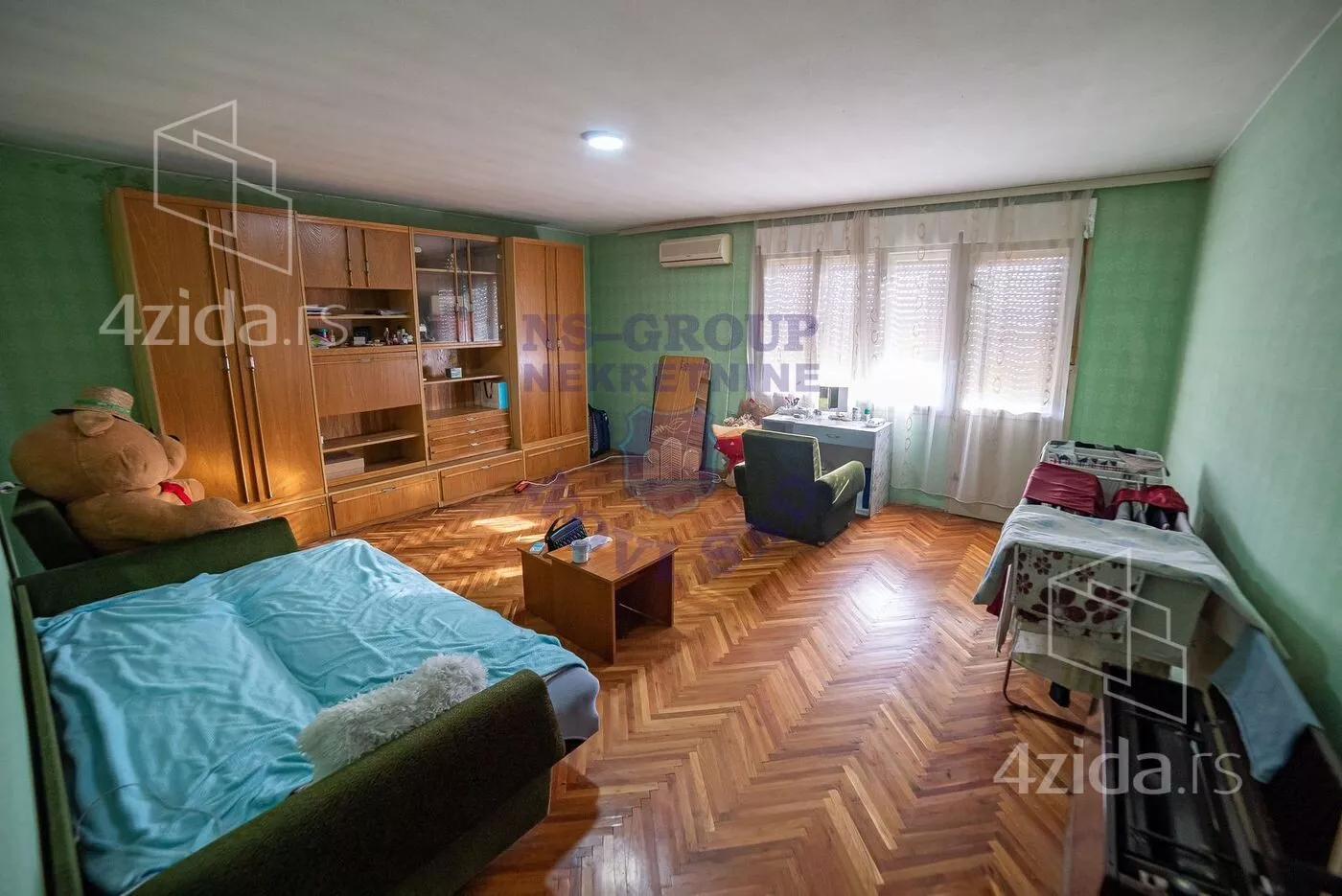 Sedmosoban stan | 4zida