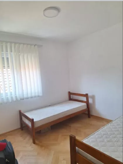 Nemanjina 24 | 4zida.rs