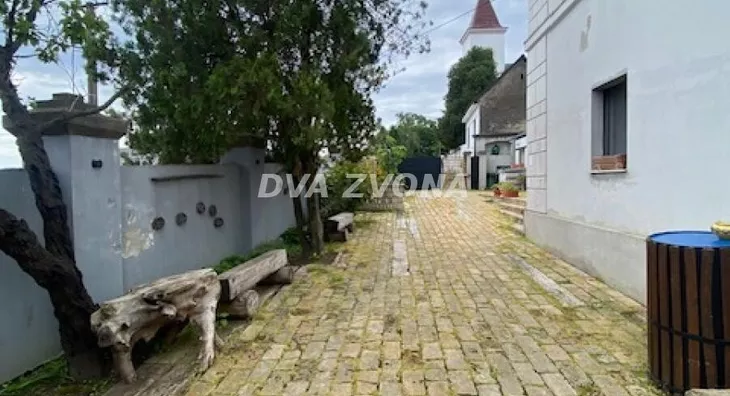 Ugostiteljski objekat | 4zida