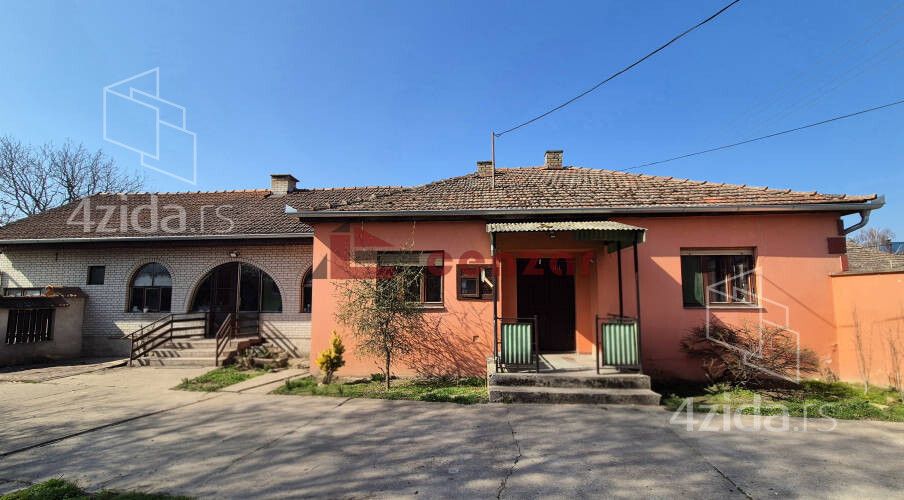 Продается 1-этажный дом, Bajmok, 47.000€, 185m² — фото