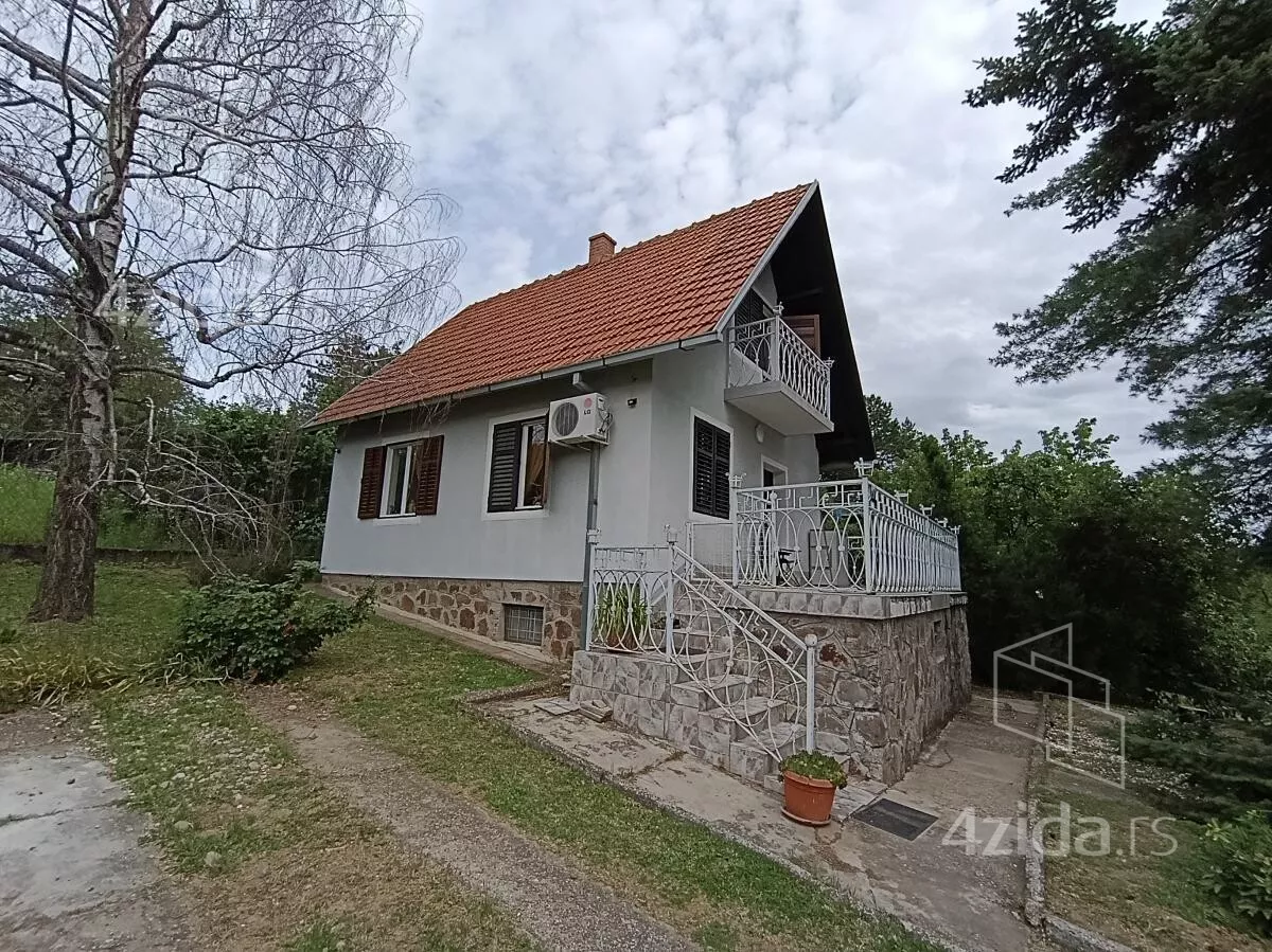 Kuća | 4zida