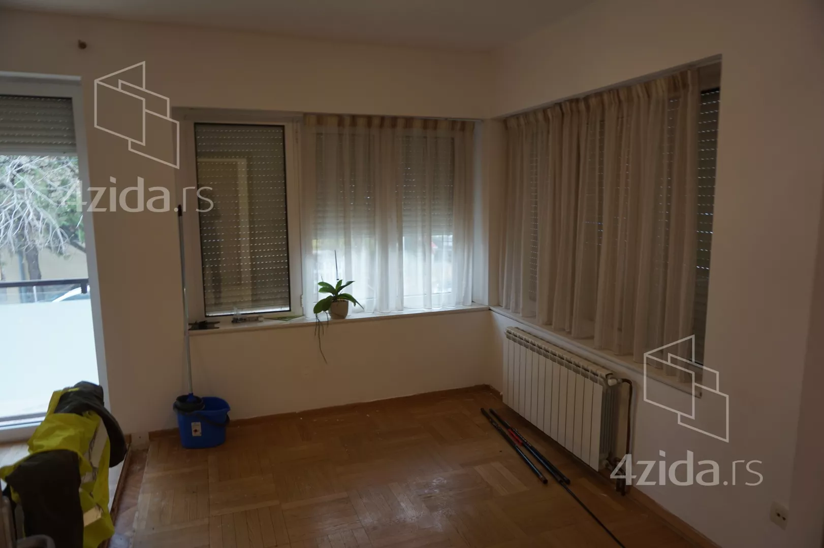 Petosoban stan | 4zida