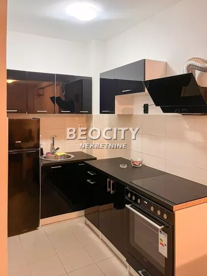 Crveni Krst Vračar | 4zida.rs