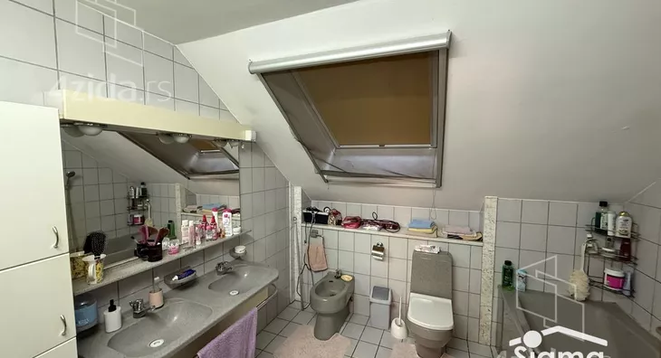 4-etažna kuća | 4zida