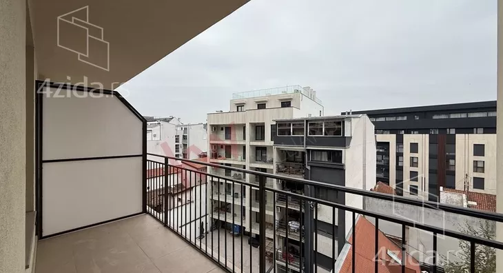 Petosoban stan | 4zida