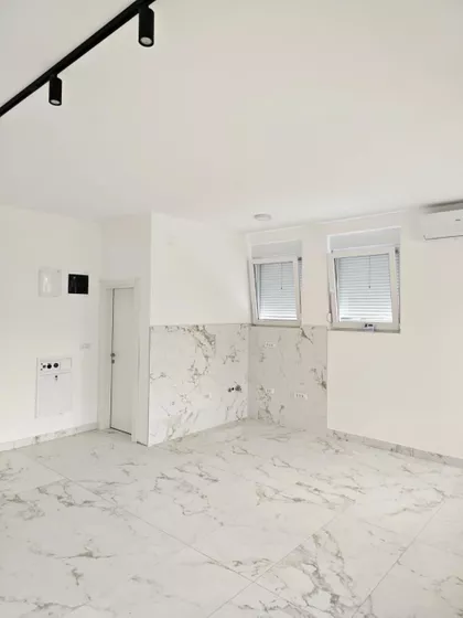 Kralja Radoslava | 4zida.rs