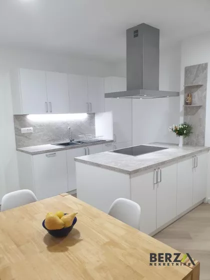 Petrovaradin | 4zida.rs