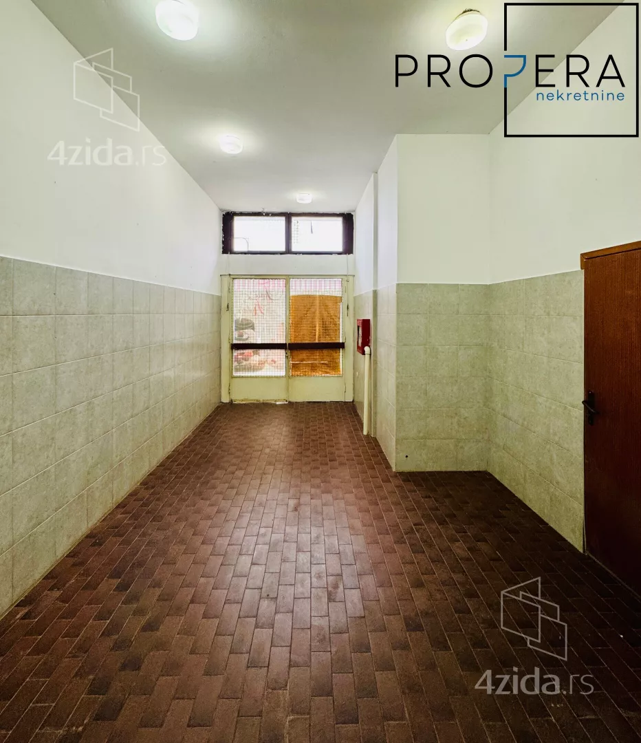 Poslovni prostor | 4zida