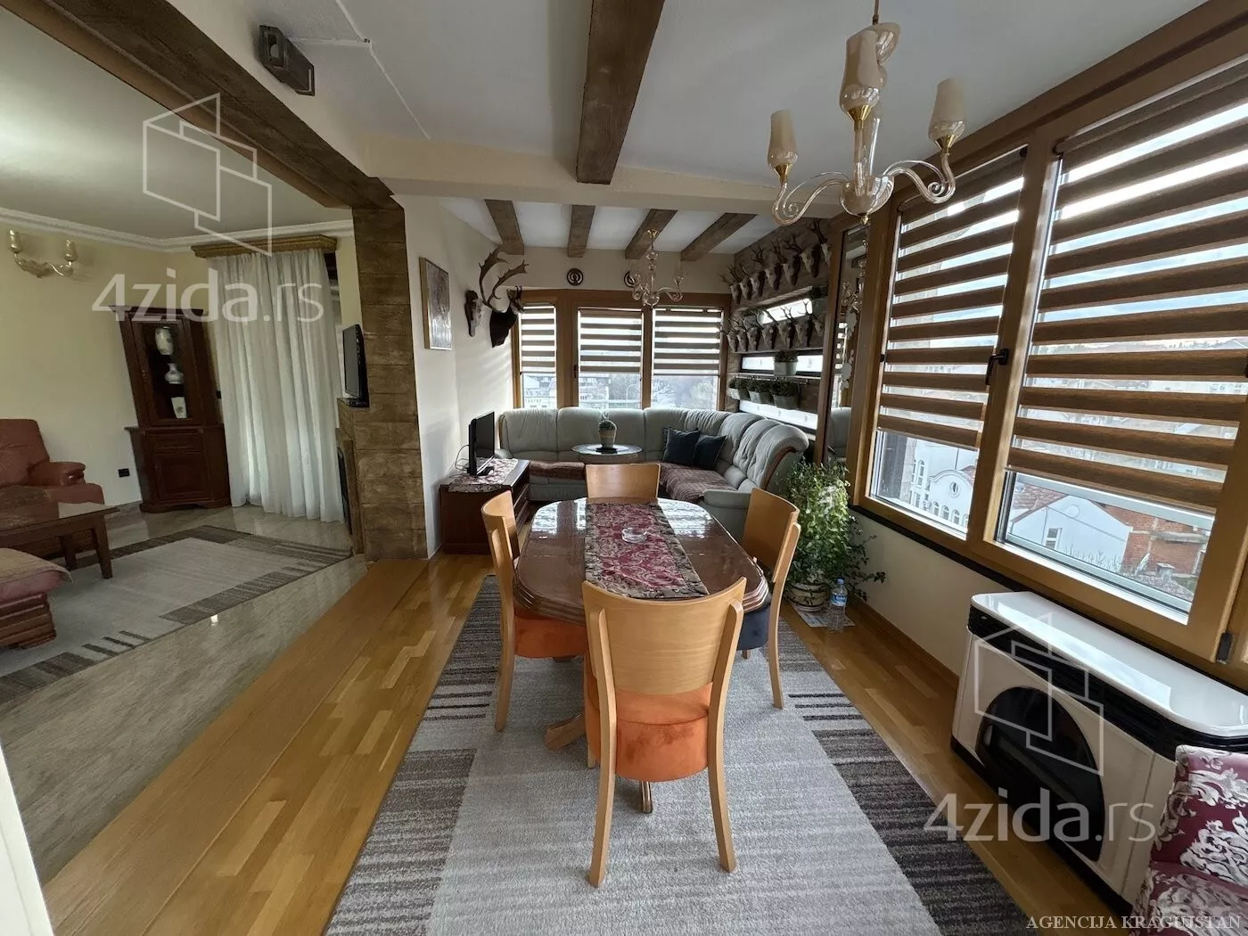 Dvoiposoban stan | 4zida