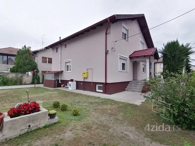 Kuća | 4zida