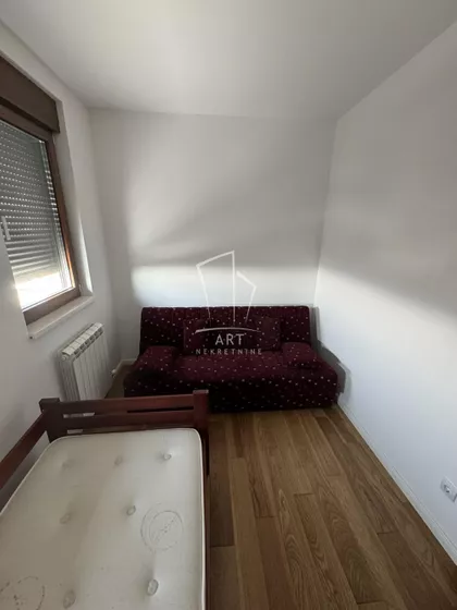 Gospodara Vučića | 4zida.rs