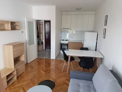 Polgar Andraša 8 | 4zida.rs