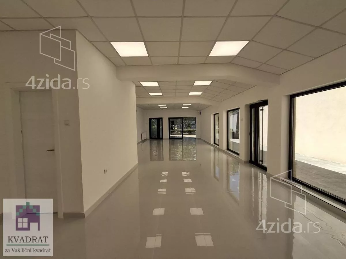Lokal | 4zida