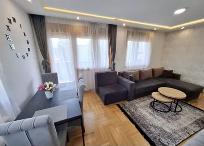 Miladina Pećinara | 4zida.rs
