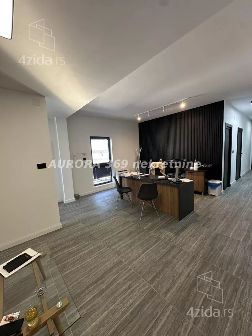 Poslovni prostor | 4zida