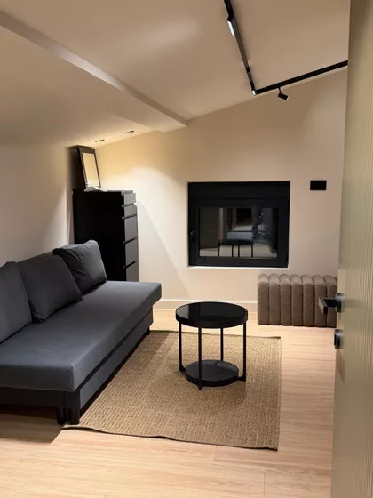 Crveni Krst Vračar | 4zida.rs