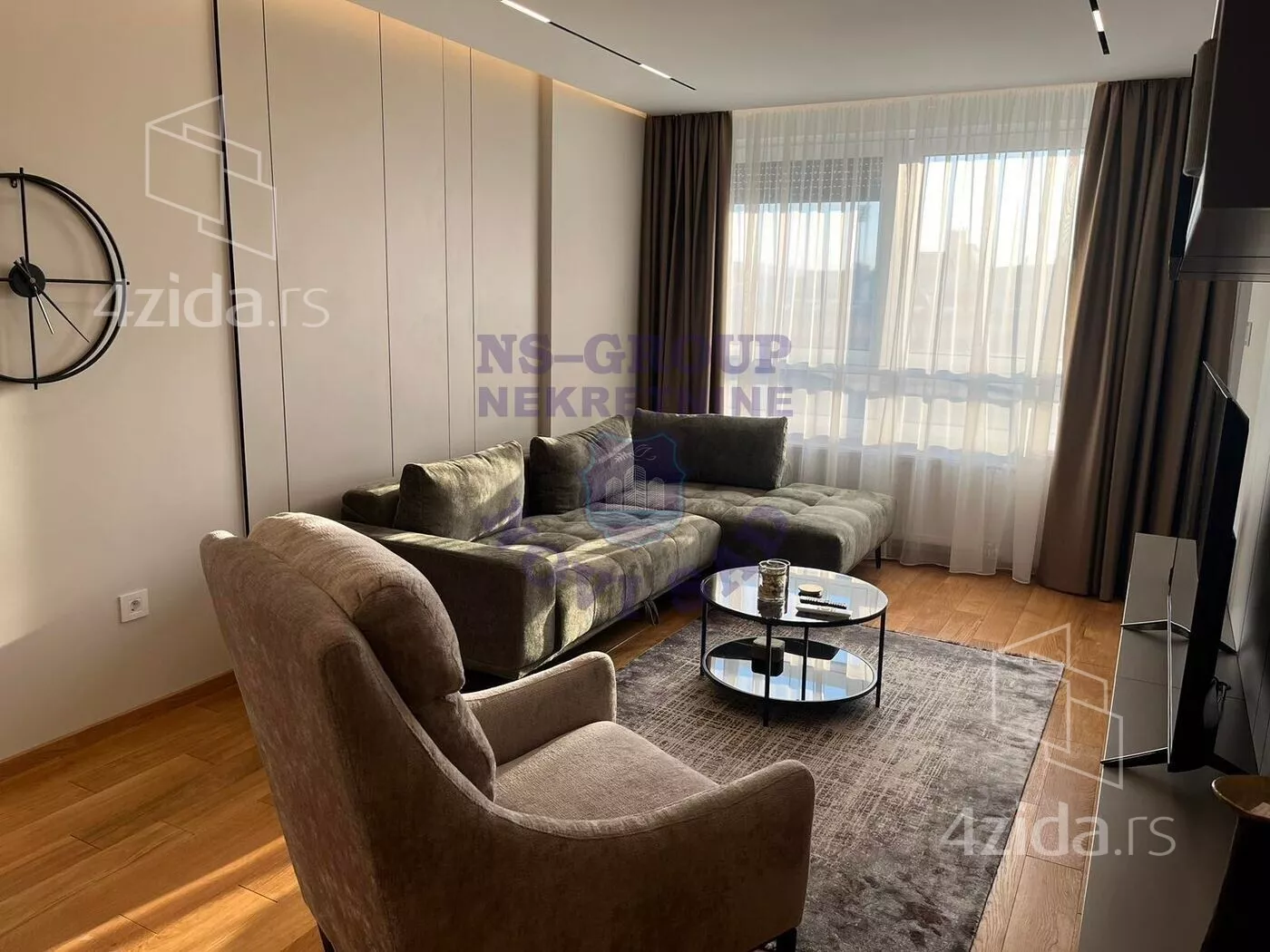 Jednoiposoban stan | 4zida