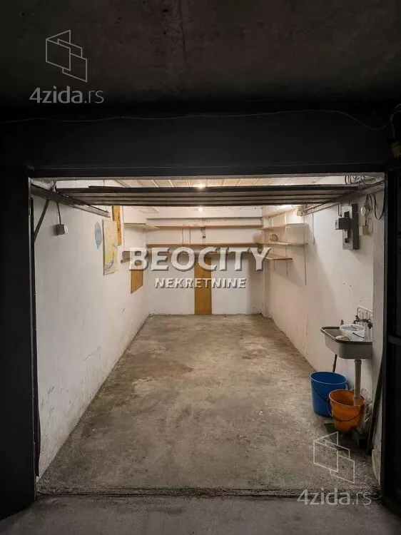 Garaža/Parking | 4zida