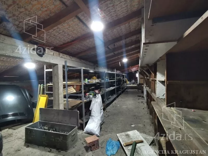 Lokal | 4zida