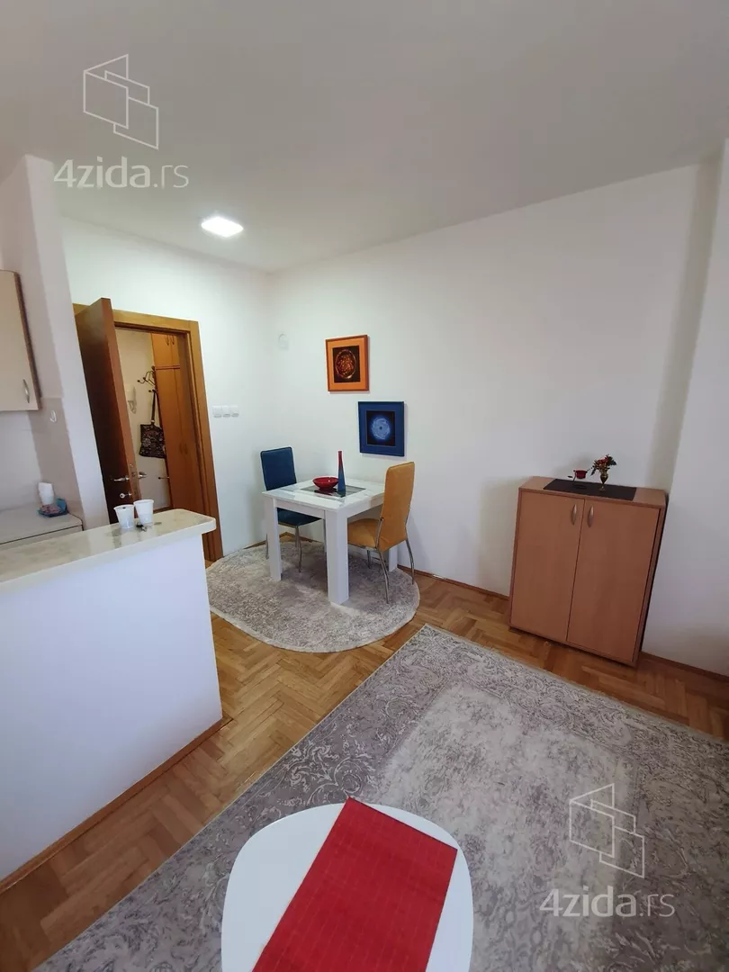 Garsonjera | 4zida