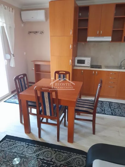 Knjigovezačka | 4zida.rs