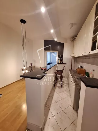 Knez Mihailova | 4zida.rs