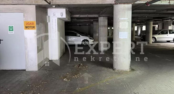 Garaža | 4zida