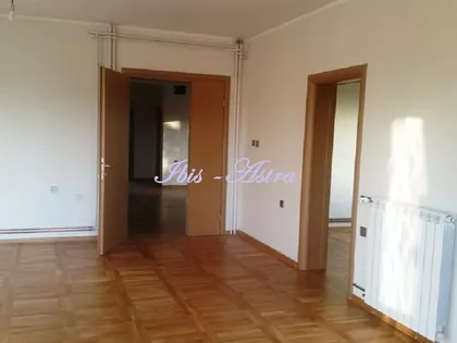 Radmile Jović | 4zida.rs