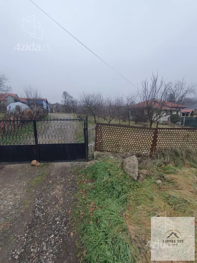 Plac | 4zida