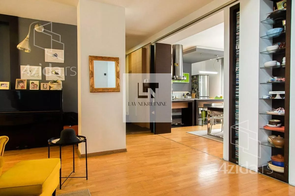 Petosoban stan | 4zida