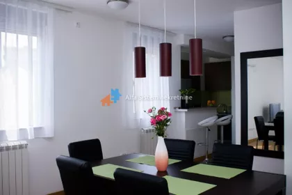 Gundulićev Venac | 4zida.rs