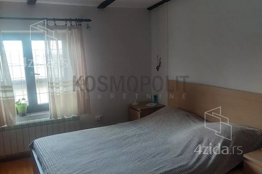 Šestosoban stan | 4zida