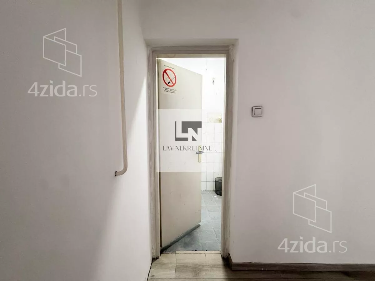 Lokal | 4zida