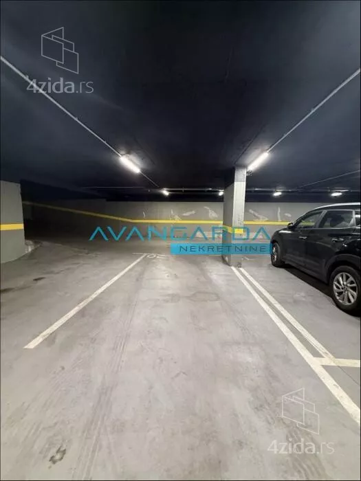 Garaža | 4zida