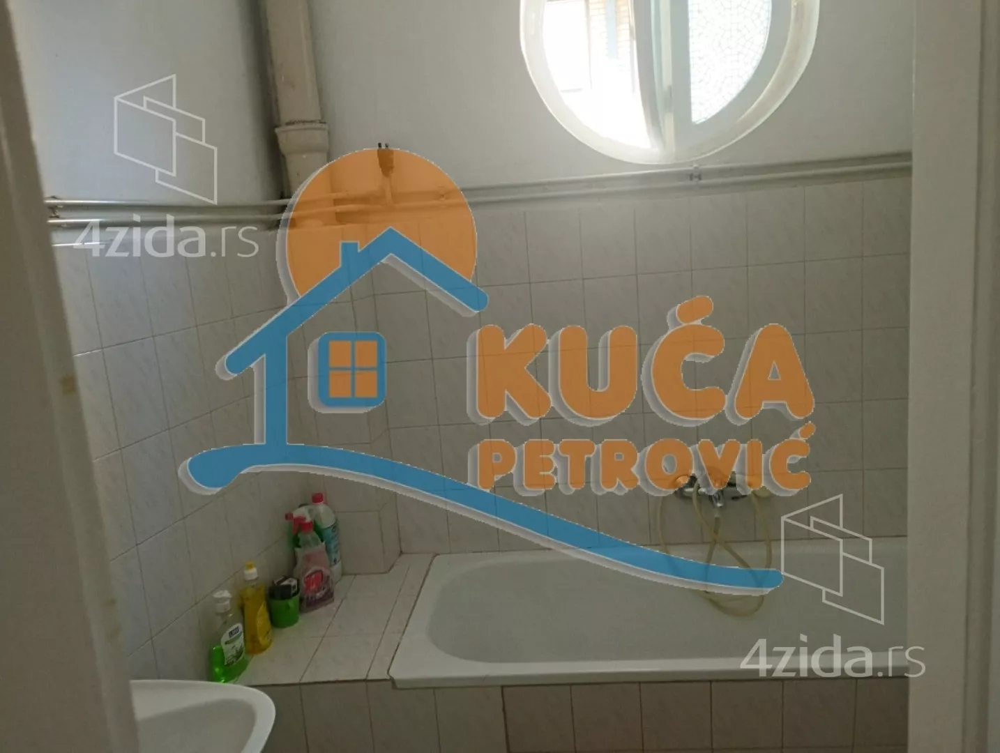 Lokal | 4zida
