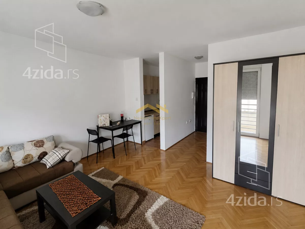Garsonjera | 4zida