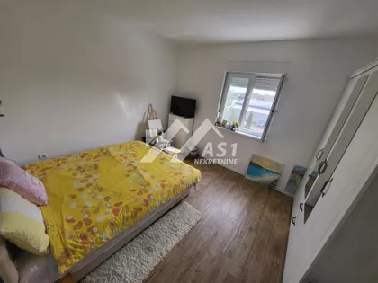 BOZE KUZMANOVICA | 4zida.rs
