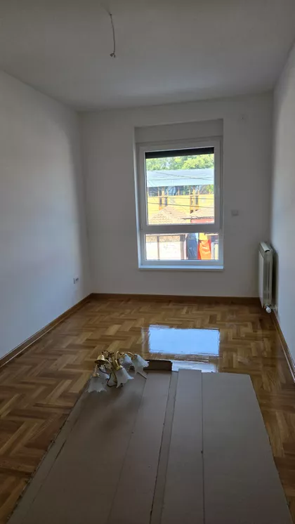 Pijačni Kej 5 | 4zida.rs