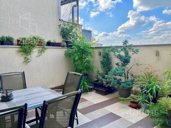 Šestosoban stan | 4zida