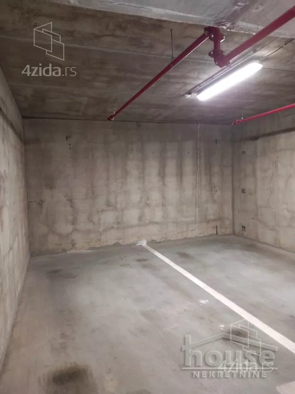 Parking | 4zida