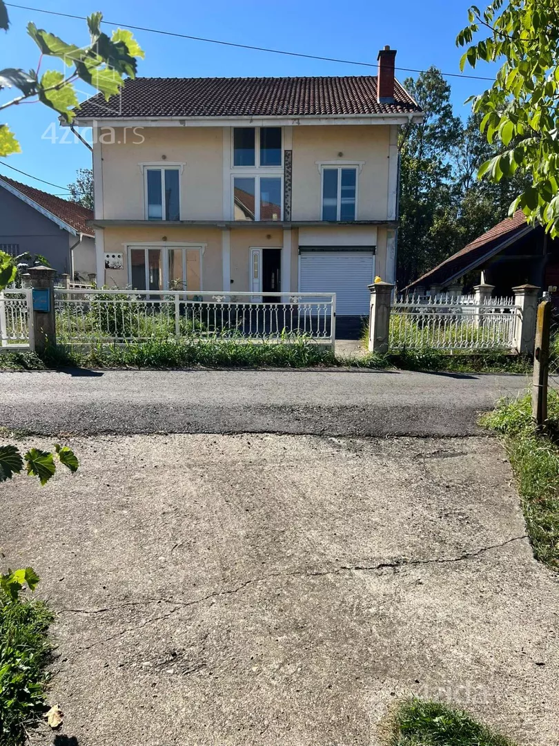 3-etažna kuća | 4zida