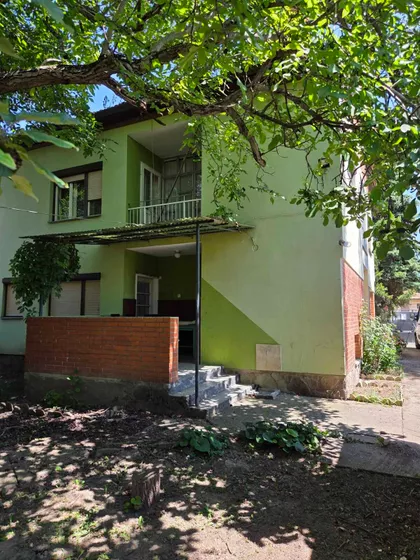 Železnička 37 | 4zida.rs